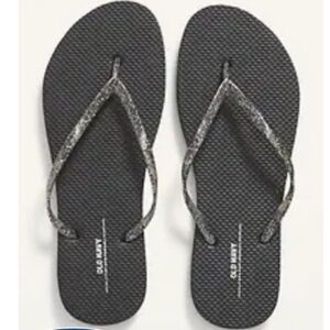 Old navy flip flops size 7